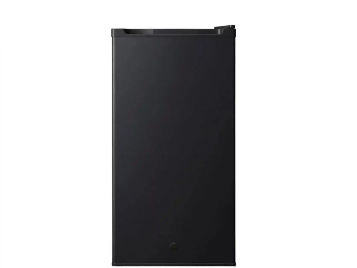 دانسات ثلاجة باب واحد 2.9 قدم 83 لتر فريزر داخلى أسود DAN140SR