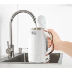 ⁦بلاك اند ديكر غلاية كهربائية لاسلكية 1.7 لتر - بلاستيك JC190W-B5⁩ - الصورة ⁦3⁩